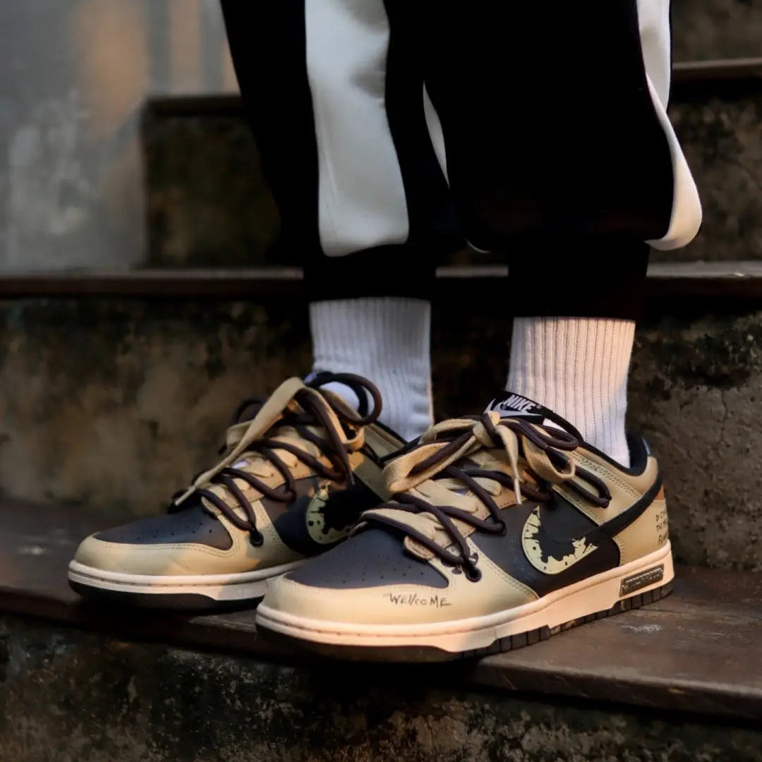 Flip Skateboard - Unisex Dunk Low Custom