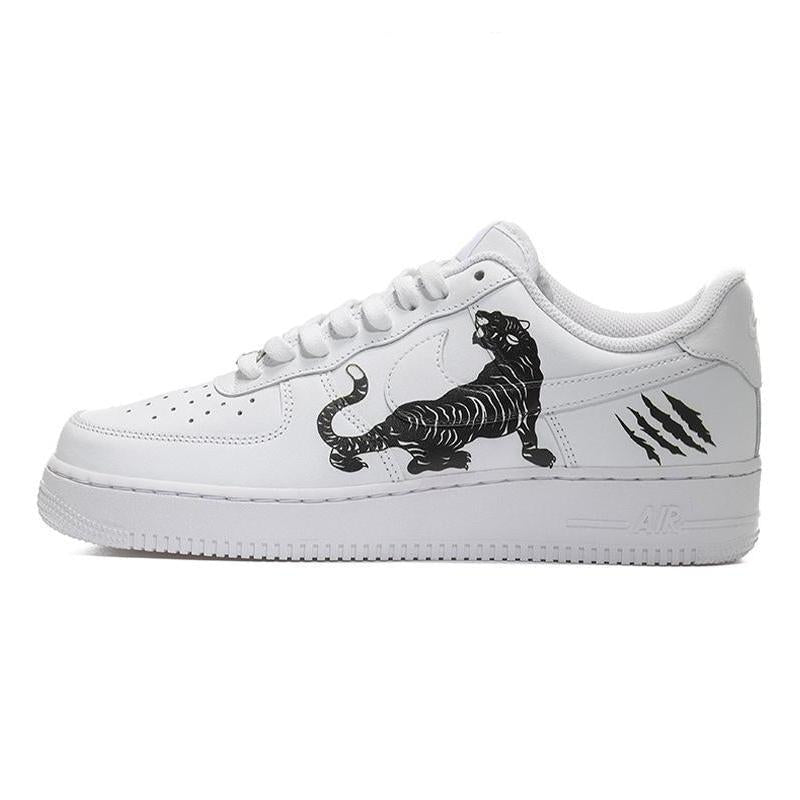 Custom Tiger man white QD Air Force 1 White/Black – hand-painted custom sneakers | DiySneakers
