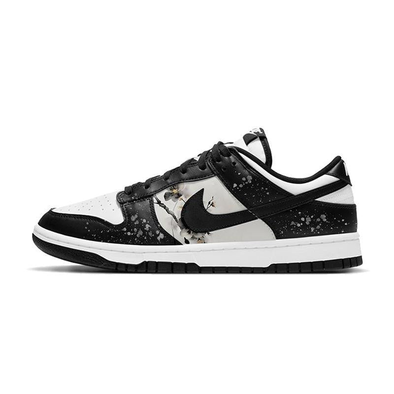Custom Ink plum blossoms and wax snow Dunk White/black – hand-painted custom sneakers | DiySneakers