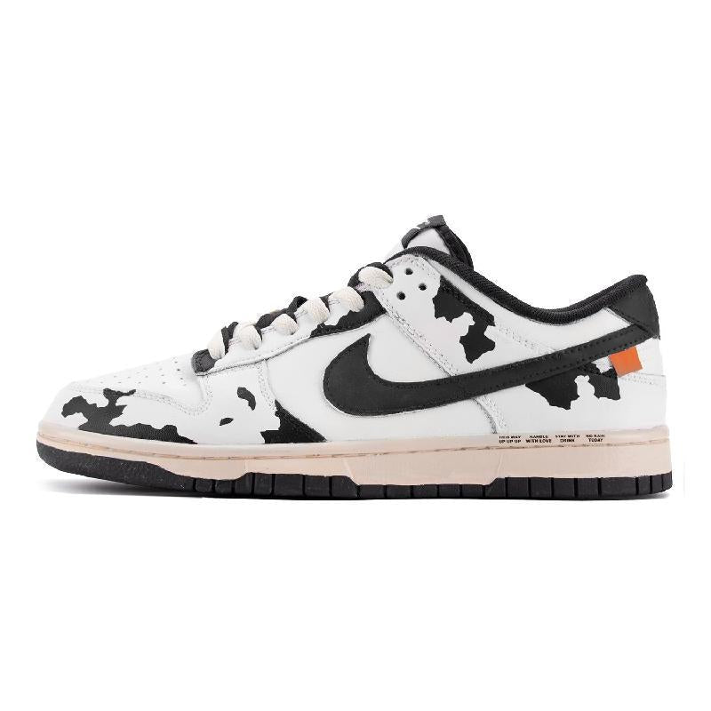 Custom Female oolong Dunk Black/white – hand-painted custom sneakers | DiySneakers