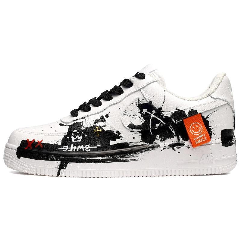 Custom Freehand Brushwork Air Force 1 Black/White – hand-painted custom sneakers | DiySneakers