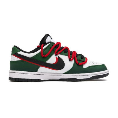 Custom The male version is sure to pass Dunk – custom sneakers view 2 | DiySneakers