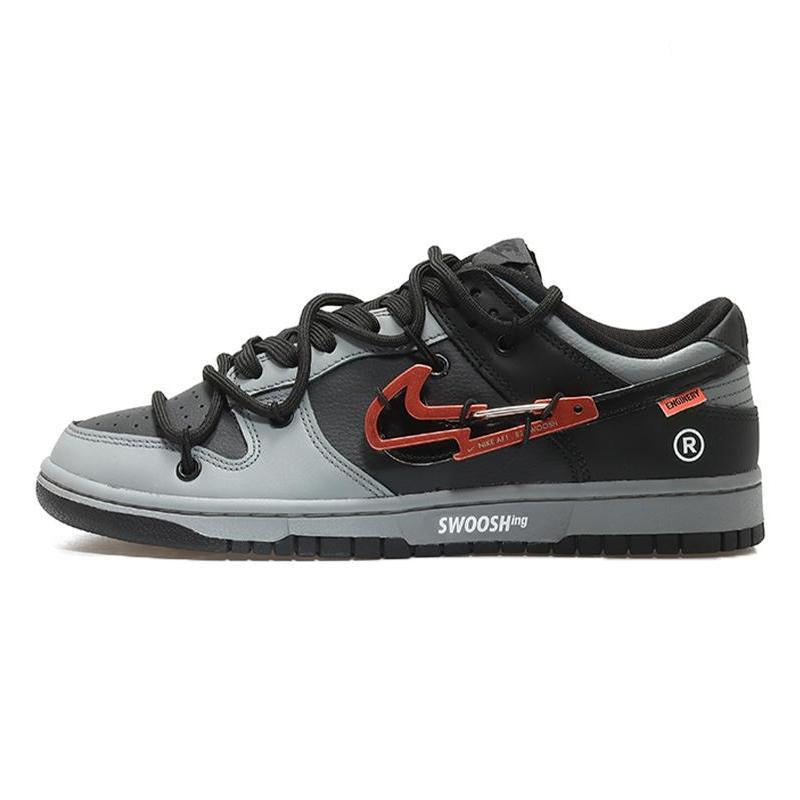 Custom lightning hook black Dunk – hand-painted custom sneakers | DiySneakers