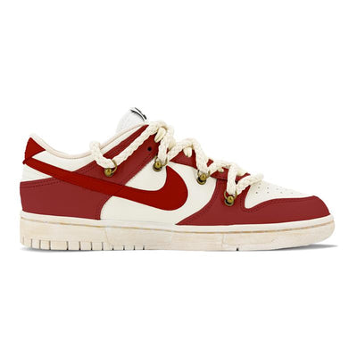Custom Snowy Christmas Dunk – custom sneakers view 2 | DiySneakers