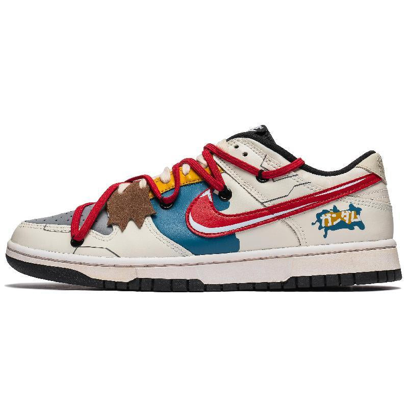 Custom The male model battle damage is as high as white and blue Dunk White/Blue/Red – hand-painted custom sneakers | DiyS…