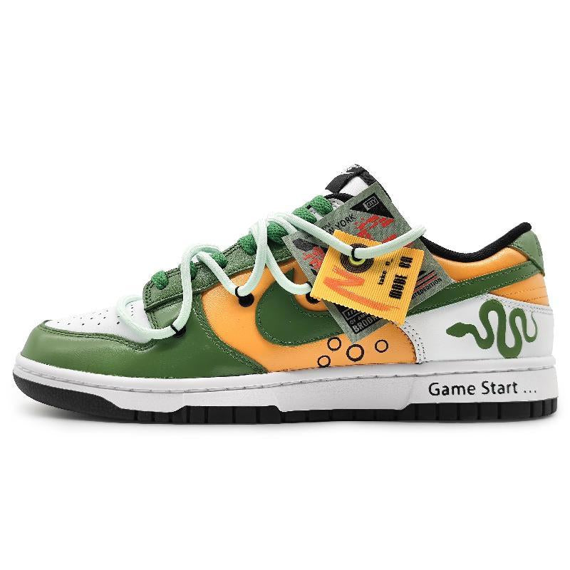 Custom The male type is greedy for snake green Dunk – hand-painted custom sneakers | DiySneakers