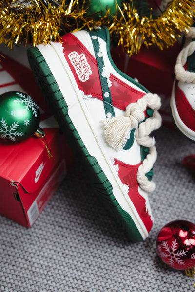 Custom Winter Solstice Dunk Red/Green – custom sneakers view 2 | DiySneakers