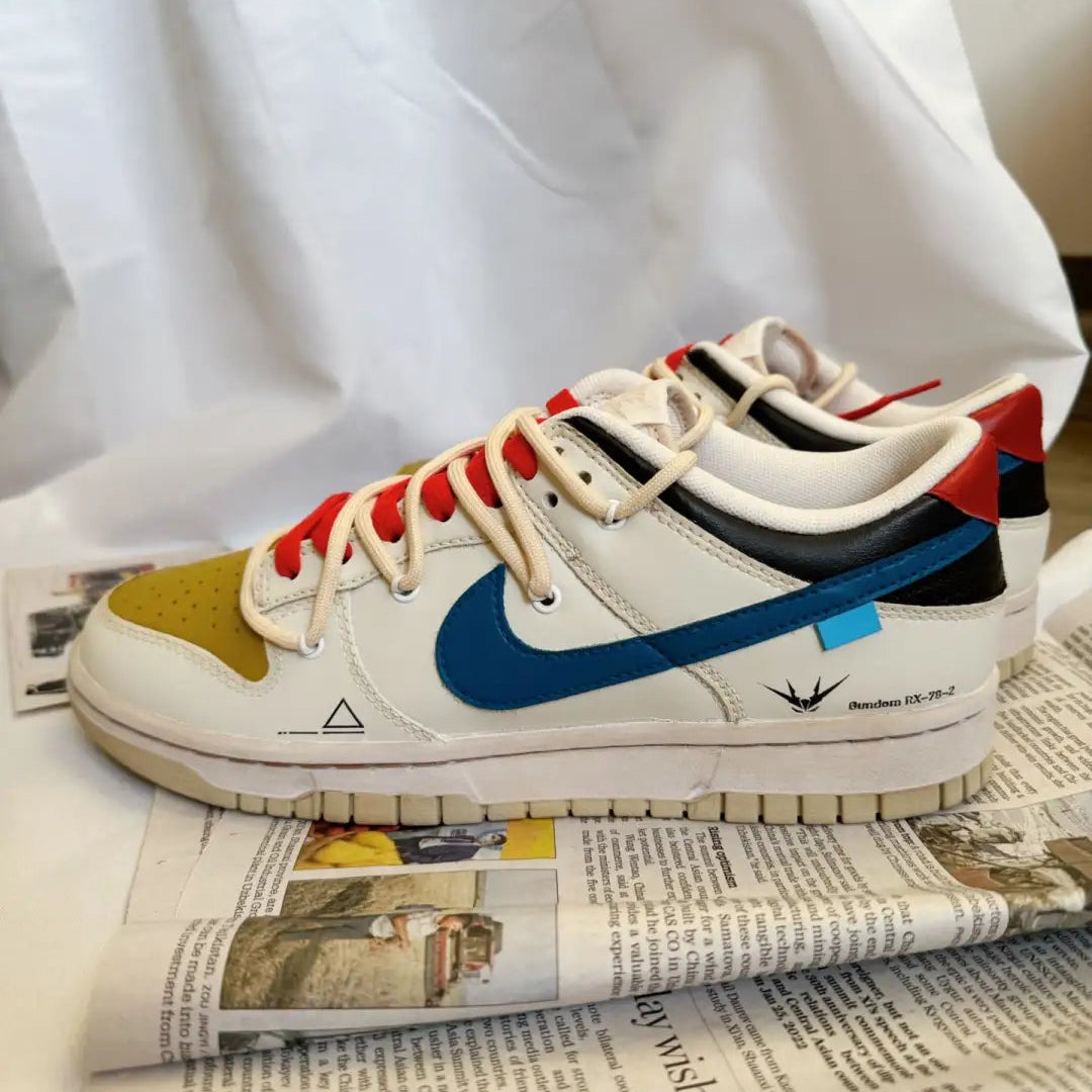 Custom Original Gundam Dunk – hand-painted custom sneakers | DiySneakers