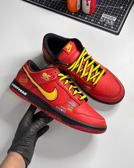 Custom McQueen Dunks Dunk Red – hand-painted custom sneakers | DiySneakers