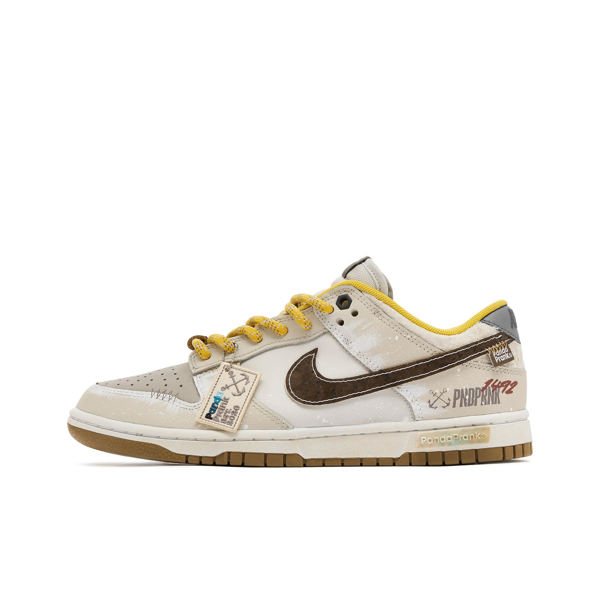 Custom Canvas Dunk Low Brown/Yellow – hand-painted custom sneakers | DiySneakers