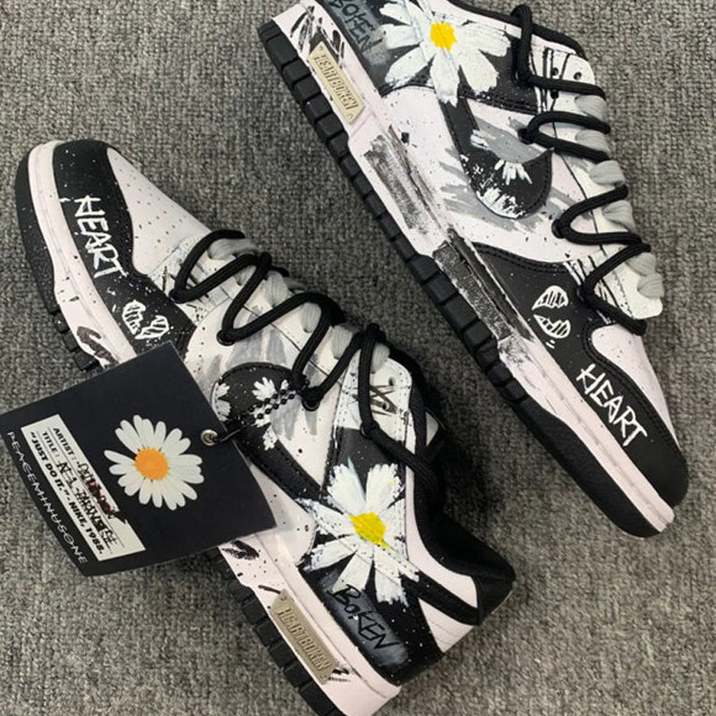Custom Little Daisy Manuscript Dunk – hand-painted custom sneakers | DiySneakers