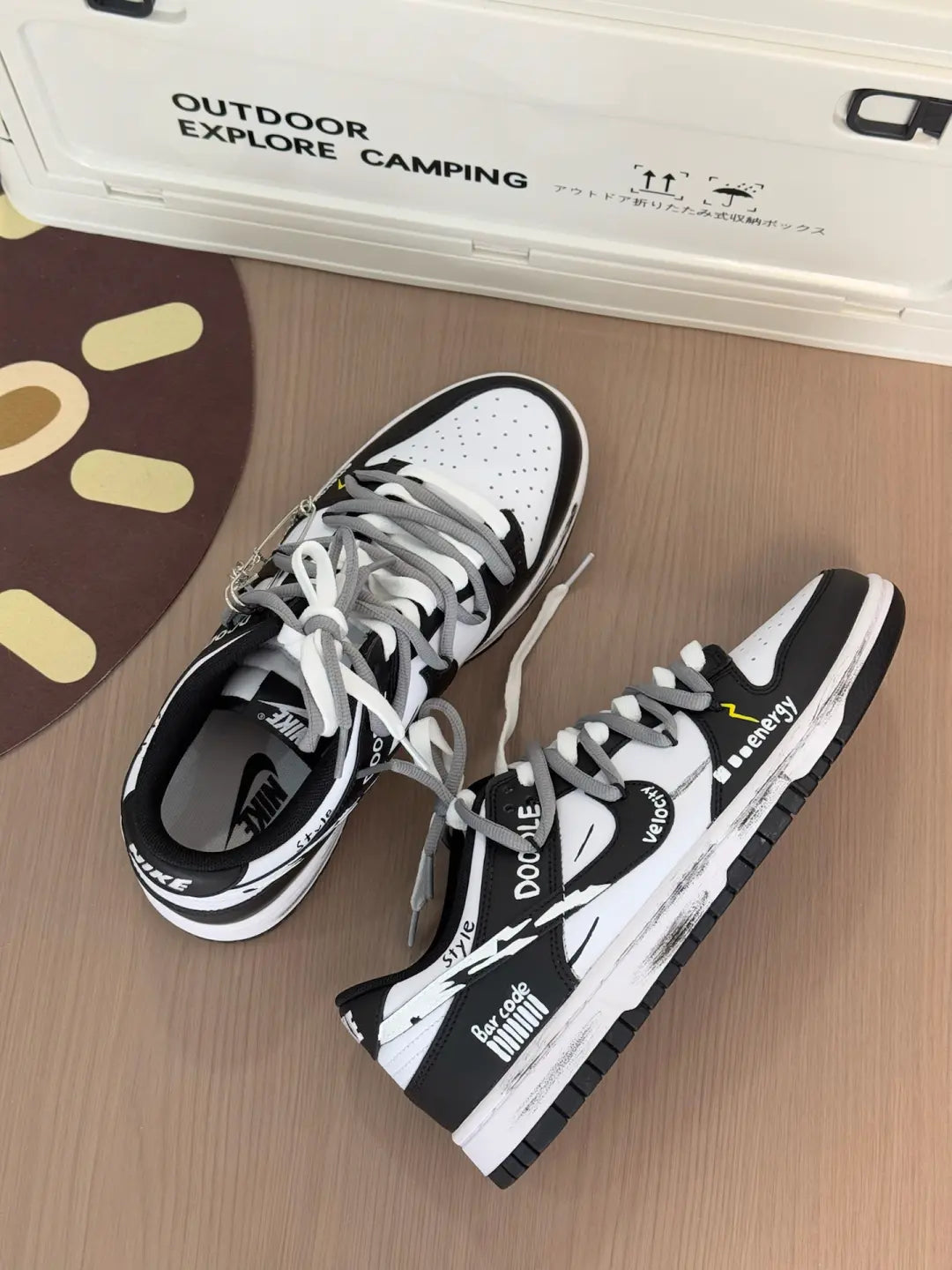 Custom General energy Dunk White – hand-painted custom sneakers | DiySneakers
