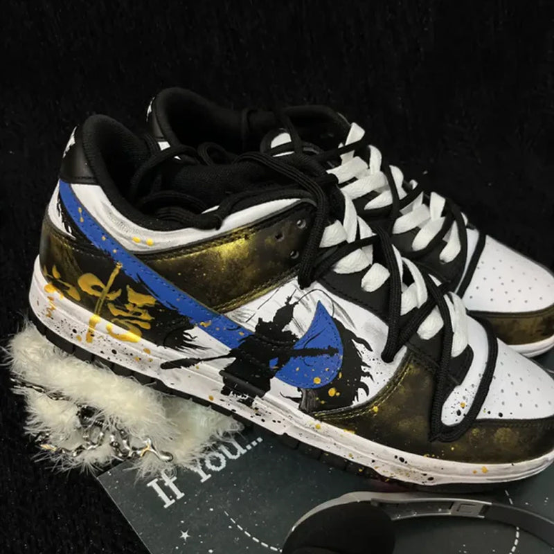 Custom Ruyi Jingu Bang Dunk Black Myth Goku Black and Gold – hand-painted custom sneakers | DiySneakers