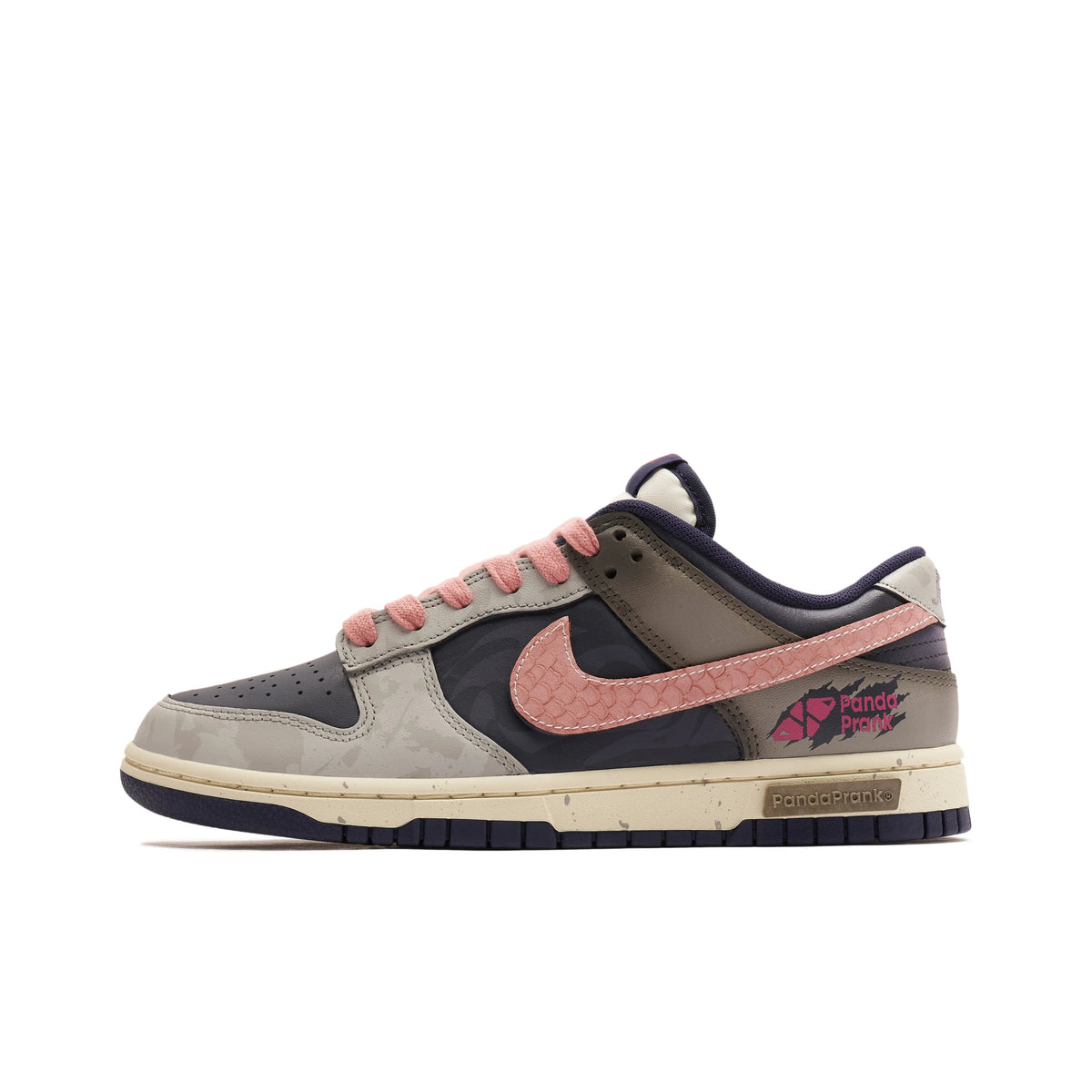Custom Heart of the Sandlands Dunk Brown/Gray – hand-painted custom sneakers | DiySneakers