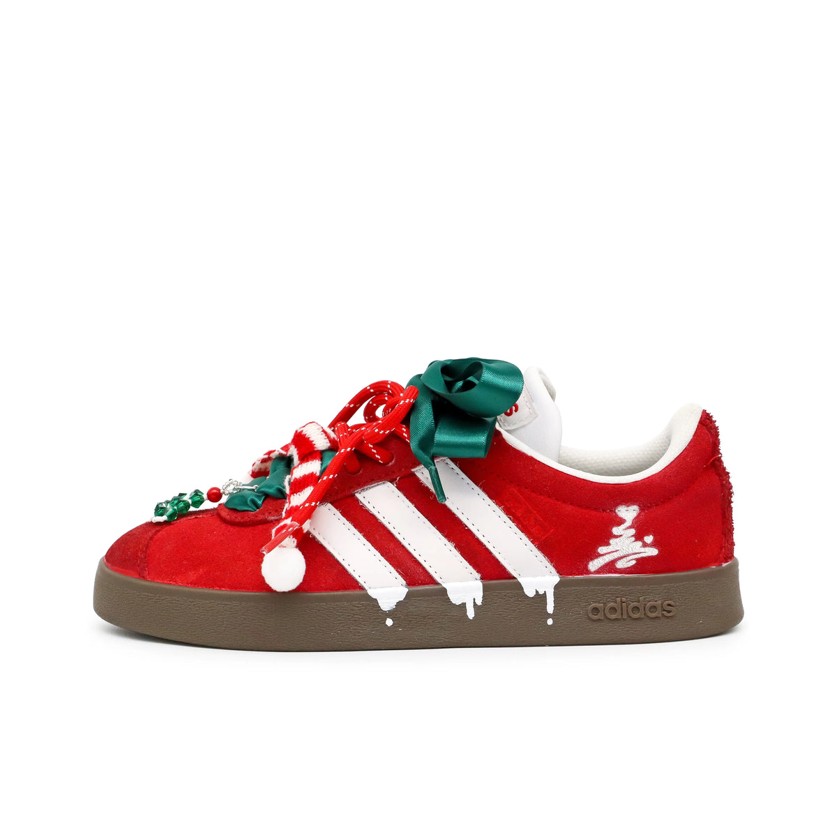 Red velvet-frosting Christmas custom sneakers