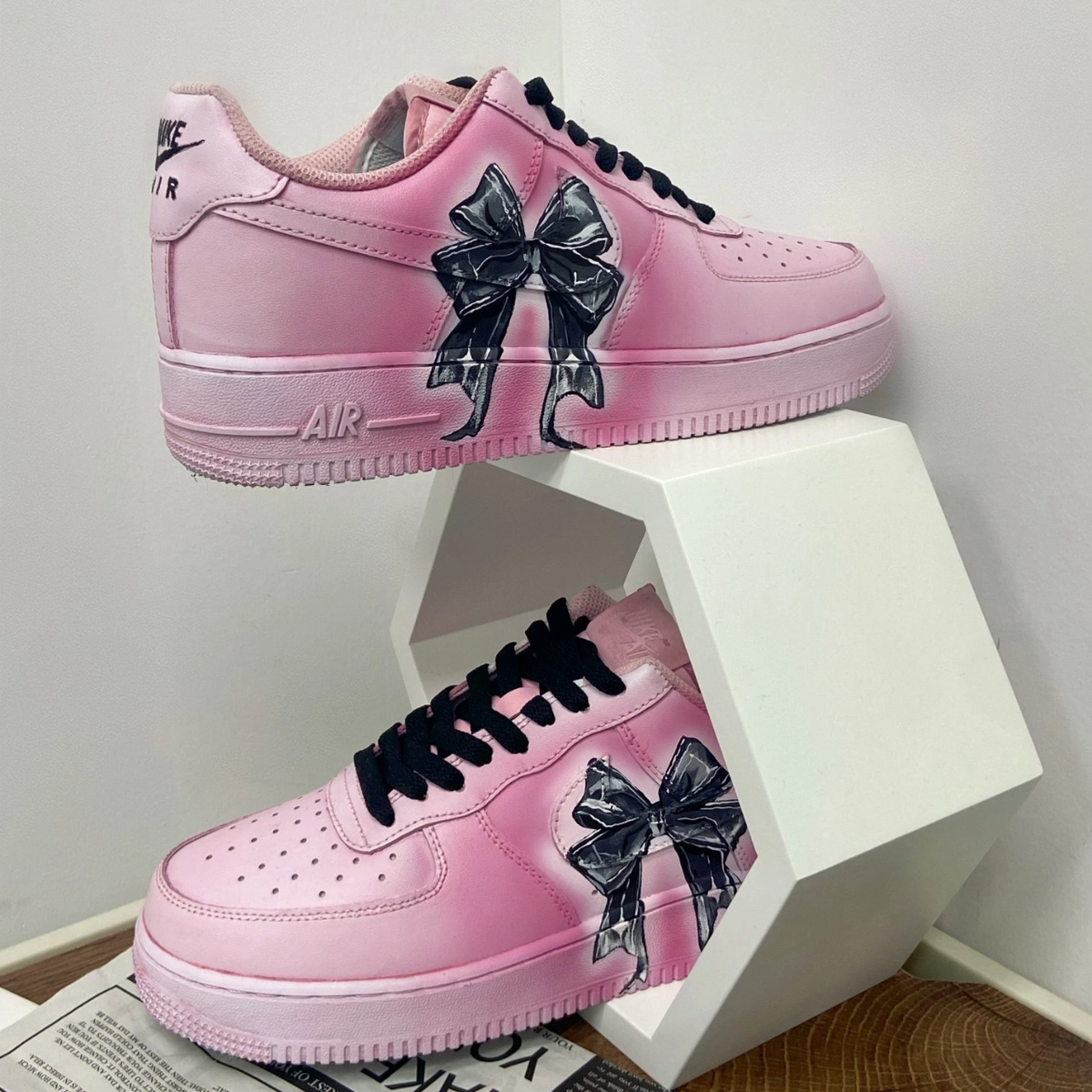 Custom Strawberry Bow Air Force 1 Black/pink – hand-painted custom sneakers | DiySneakers