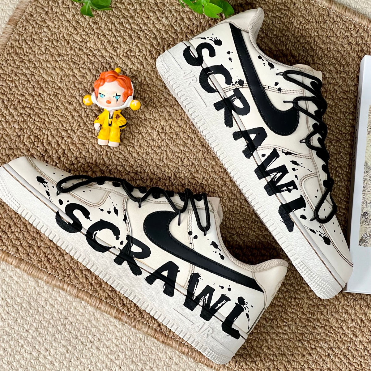 Custom Female street graffiti in black and brown Air Force 1 Black/Brown – hand-painted custom sneakers | DiySneakers