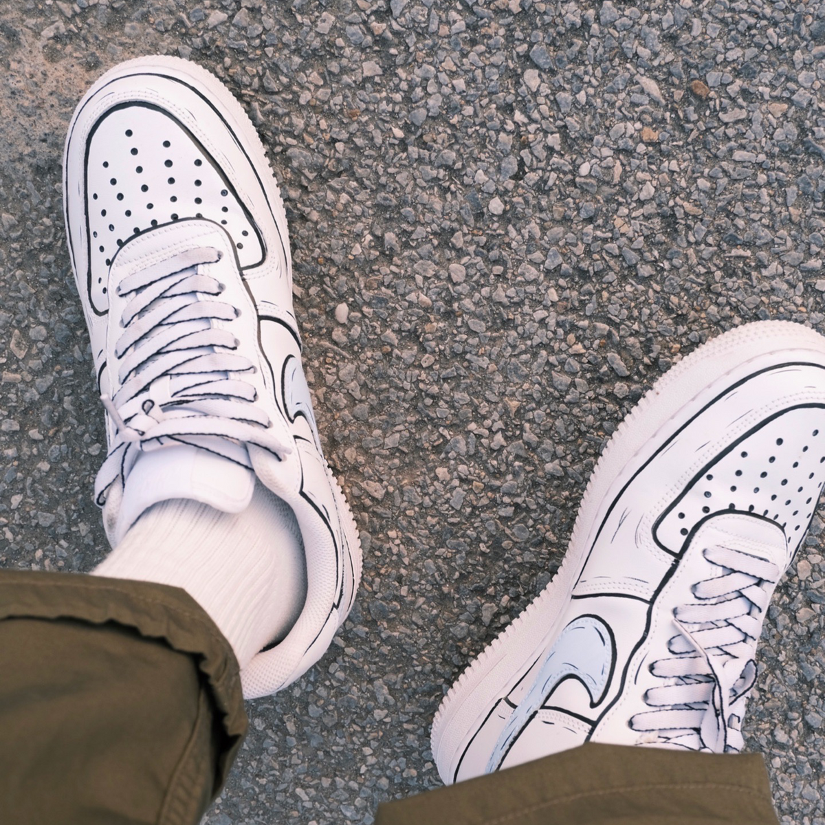 Custom Female dynamic 2D black and grey style Air Force 1 White/black/gray – hand-painted custom sneakers | DiySneakers