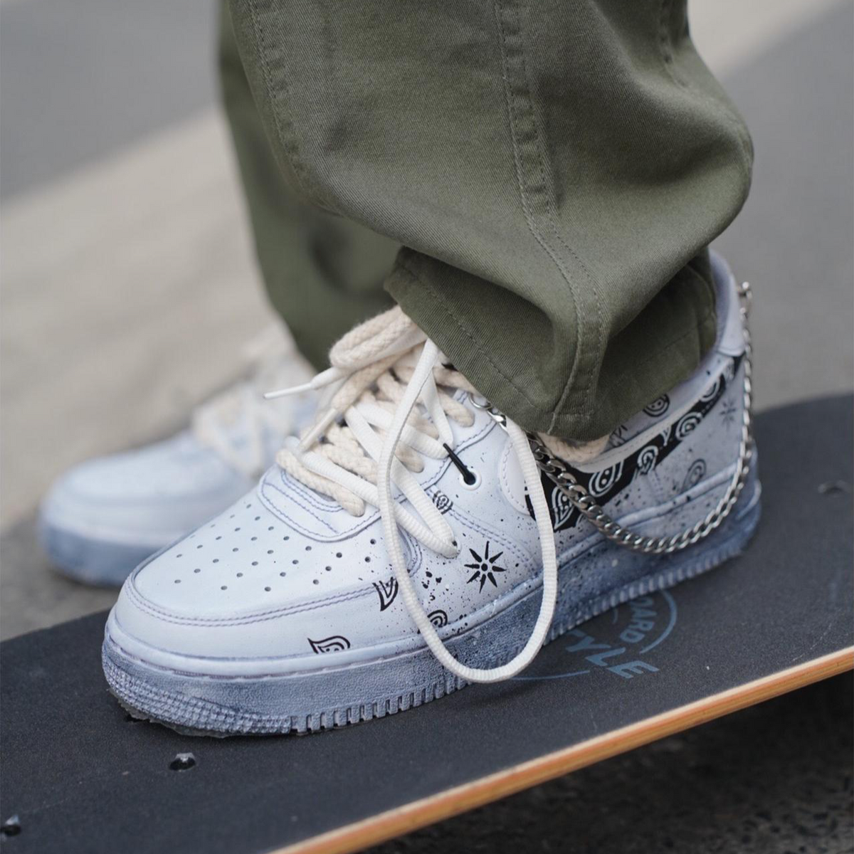 Custom The female style is dyed with cashew flower grayish-black Air Force 1 – hand-painted custom sneakers | DiySneakers