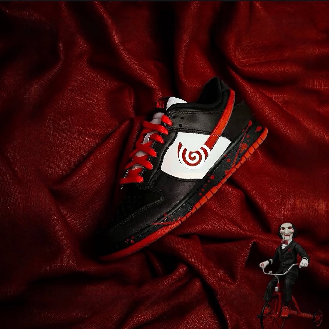 Custom Jigsaw Dunk Black – hand-painted custom sneakers | DiySneakers