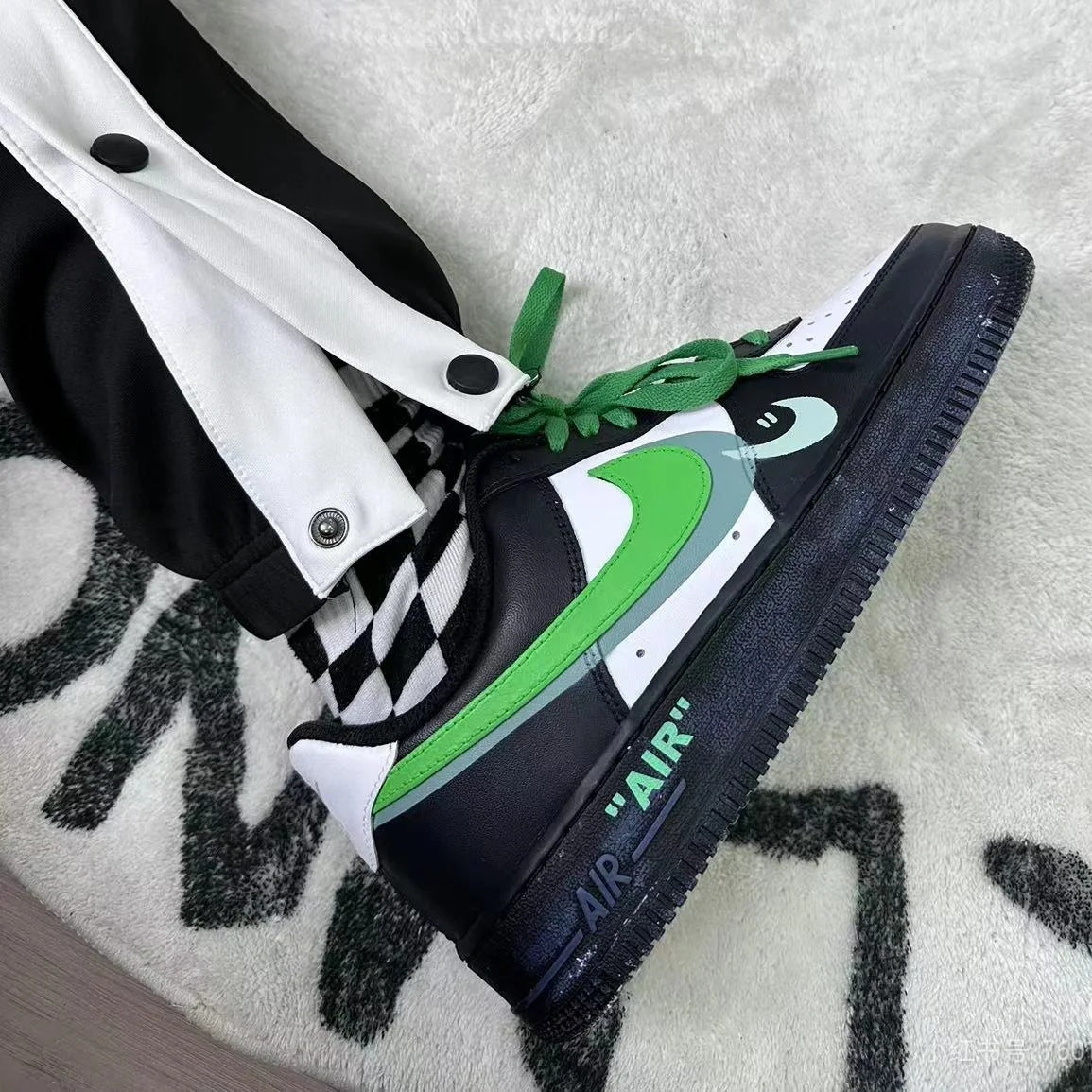 Custom Green three-hooked female Air Force 1 – hand-painted custom sneakers | DiySneakers