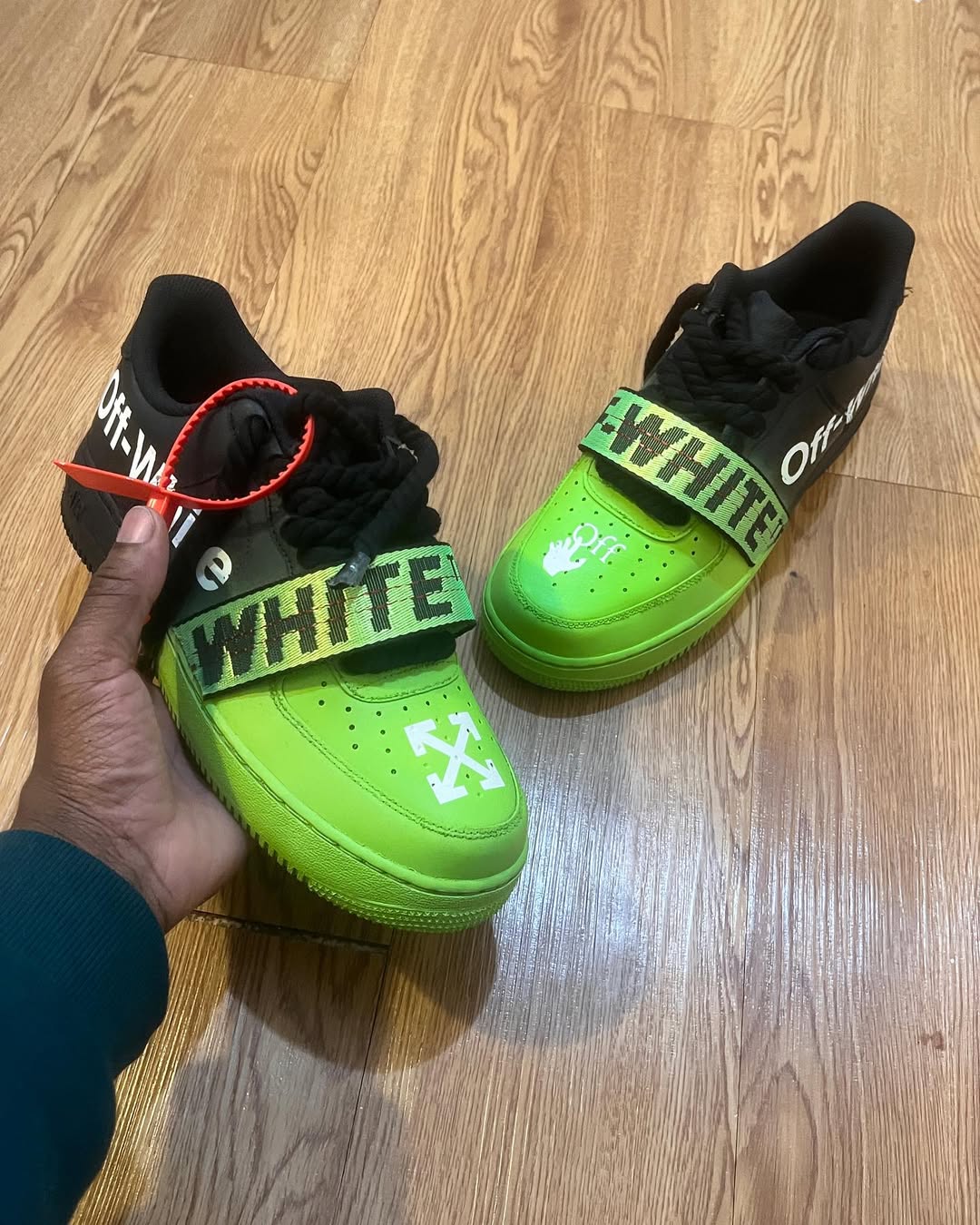 Custom Off-White Af1 💚 Lime Green Air Force 1 Black/Green – hand-painted custom sneakers | DiySneakers