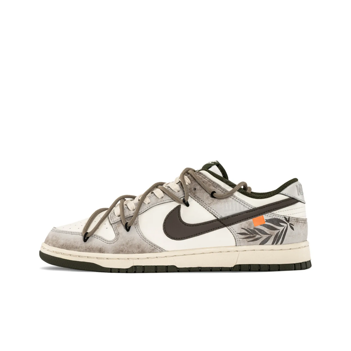 Custom Plume Dunk Low Brown – hand-painted custom sneakers | DiySneakers