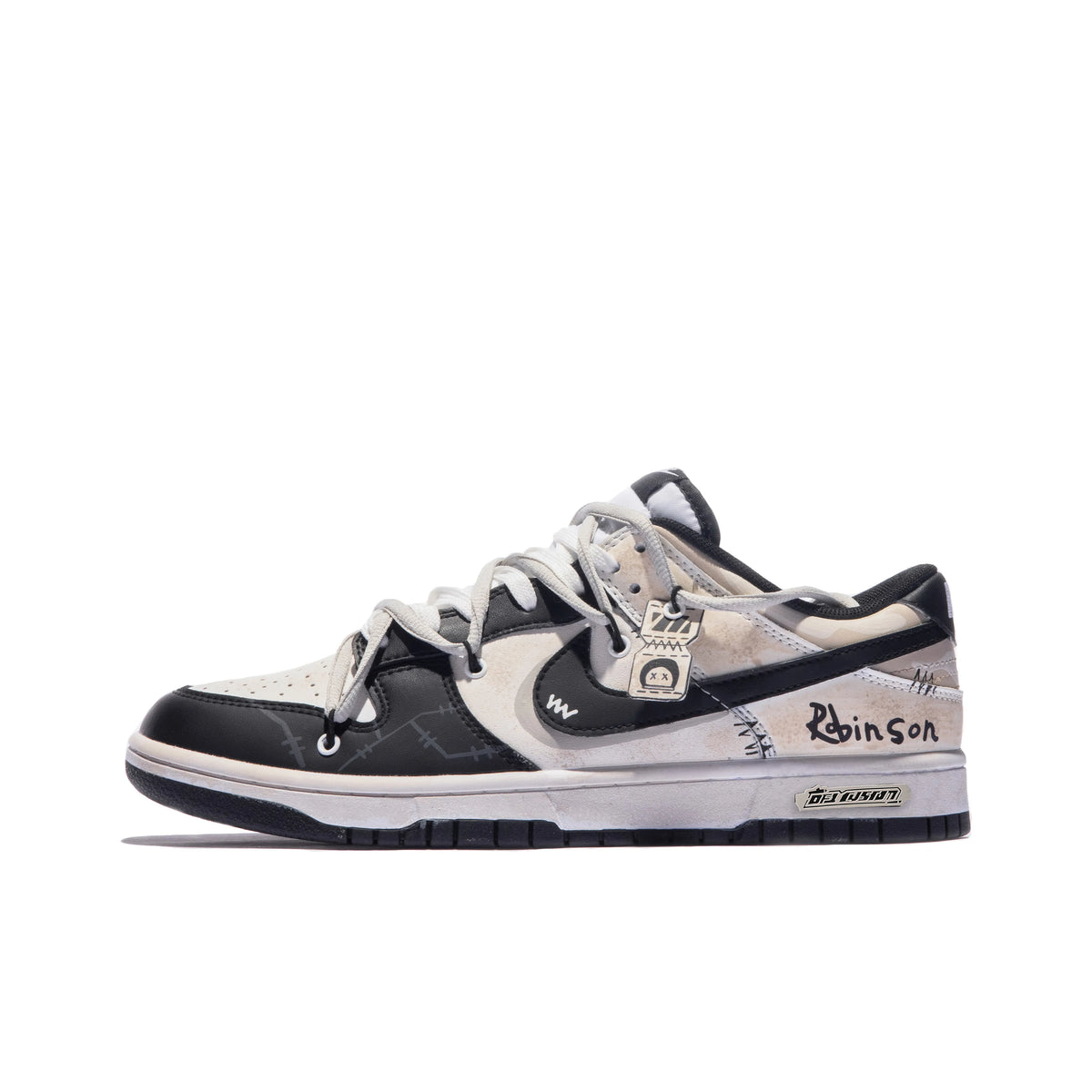 Custom Robinson Dunk Low Black/Beige – hand-painted custom sneakers | DiySneakers