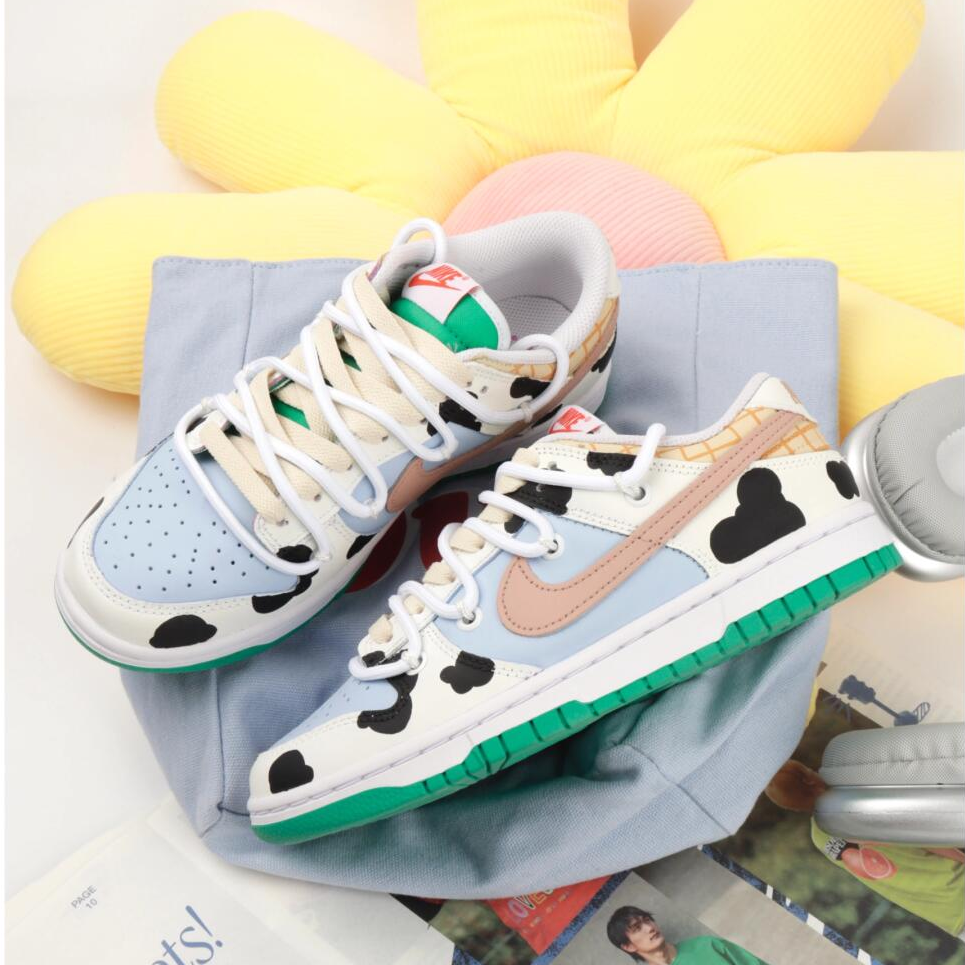 Custom Toy Story Woody Coloration Dunk – hand-painted custom sneakers | DiySneakers