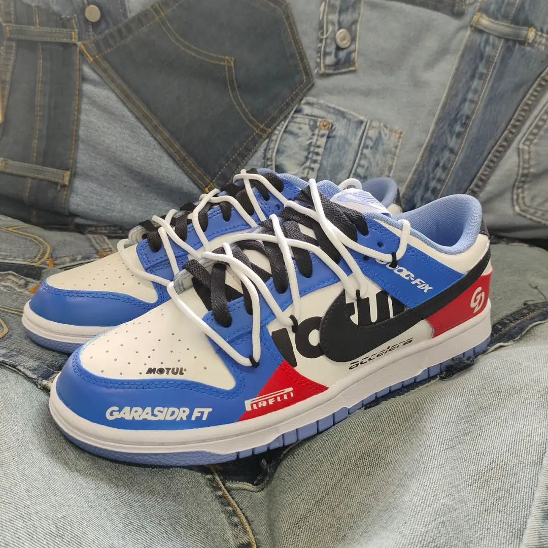 Custom The cold winter is vast and clear Dunk White/Blue – hand-painted custom sneakers | DiySneakers