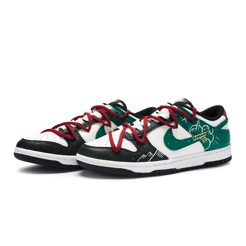 [Custom Embrace Christmas]  Dunk Skateboarding Shoes Unisex
