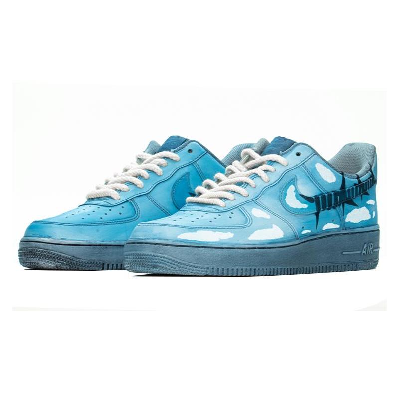 [Custom The AF1 men's model is dyed in ice blue with white clouds]  Air Force 1 Skateboarding Shoes Men