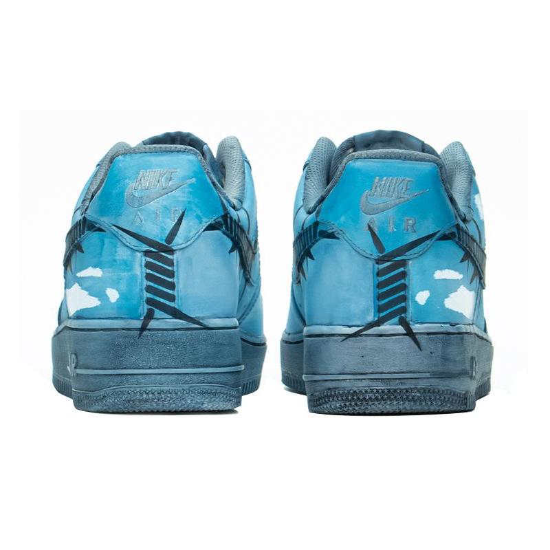 [Custom The AF1 men's model is dyed in ice blue with white clouds]  Air Force 1 Skateboarding Shoes Men
