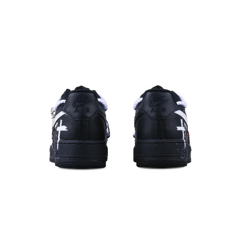 [Custom The female version becomes a dark warrior]  Air Force 1 Skateboarding Shoes Women's Low-top Black