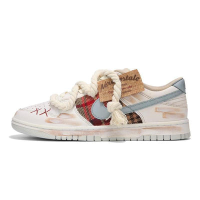 [Custom Men's style: red Scotland, white brown]  Dunk Skateboarding Shoes Men