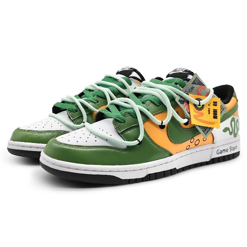 [Custom The male type is greedy for snake green]  Dunk Skateboarding Shoes Men