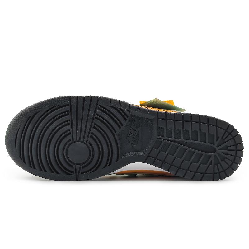 [Custom The male type is greedy for snake green]  Dunk Skateboarding Shoes Men