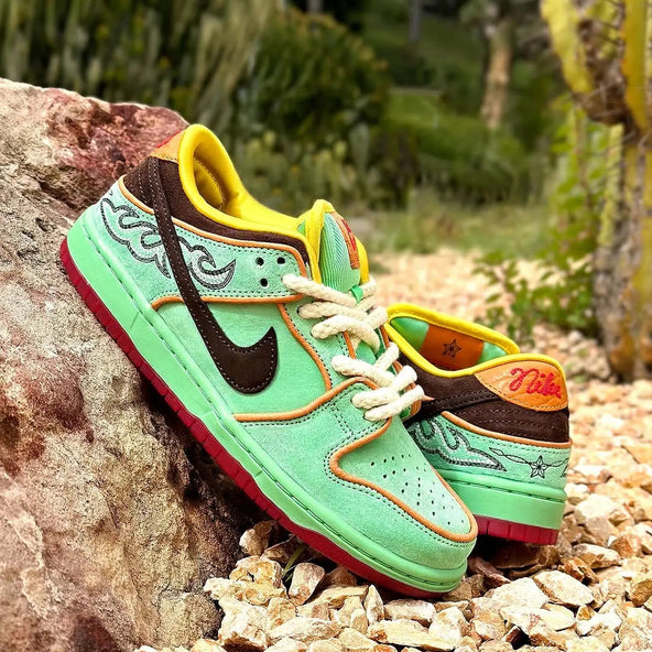 [Custom Shenron] Dunk Low Skateboard Shoes Unisex Green Suede