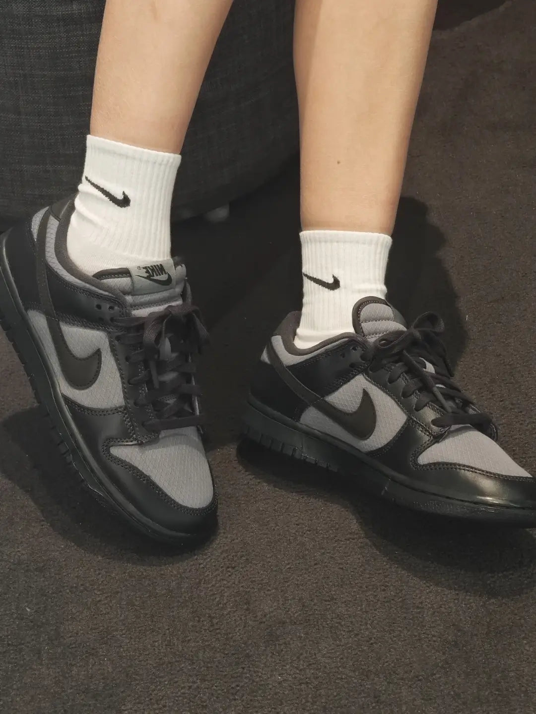[Custom Black Rose] Dunk Skateboarding Shoes Unisex