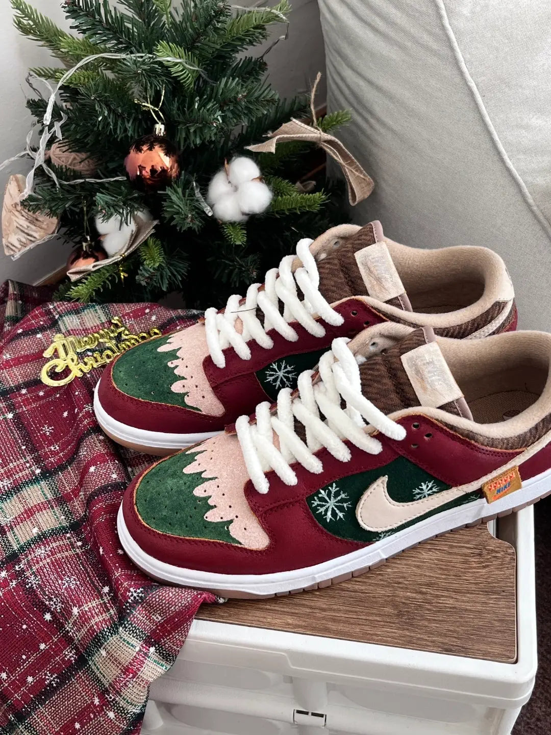 [Custom Frosted Berries] Dunk Skateboarding Shoes Unisex Low-top Red