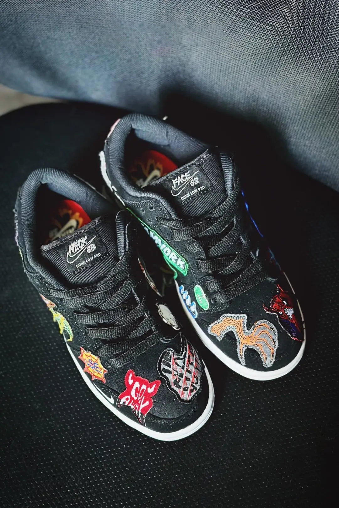 [Custom Night Parade of a Hundred Demons] Dunk Skateboarding Shoes Unisex Black/Cartoon Embroidery