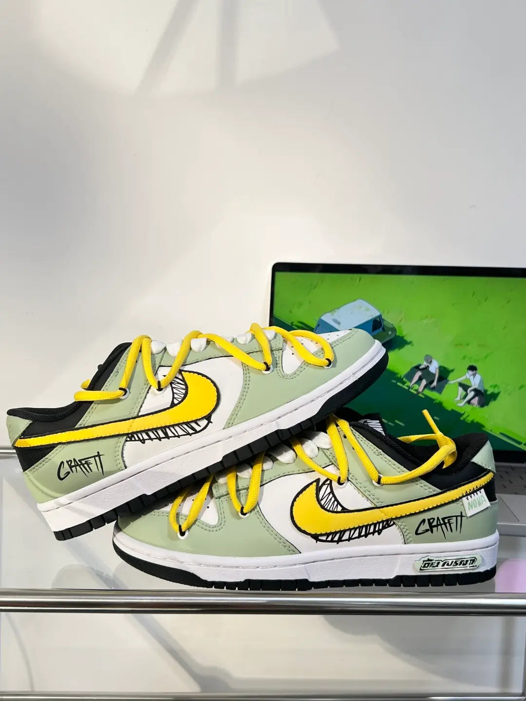 [Custom Green Comet]  Dunk Skateboarding Shoes Unisex Low-top Green/yellow/white