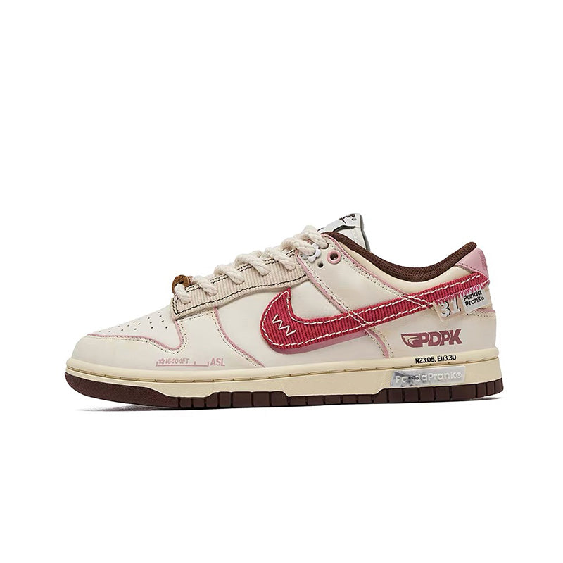 [Custom Soaring Over Skylines] Dunk Skateboarding Shoes Unisex Low-top