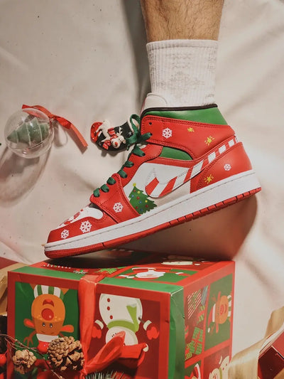 [Custom Christmas Snowflakes] Air Jordan 1 Mid Top Unisex Skateboarding Shoes Red/Green