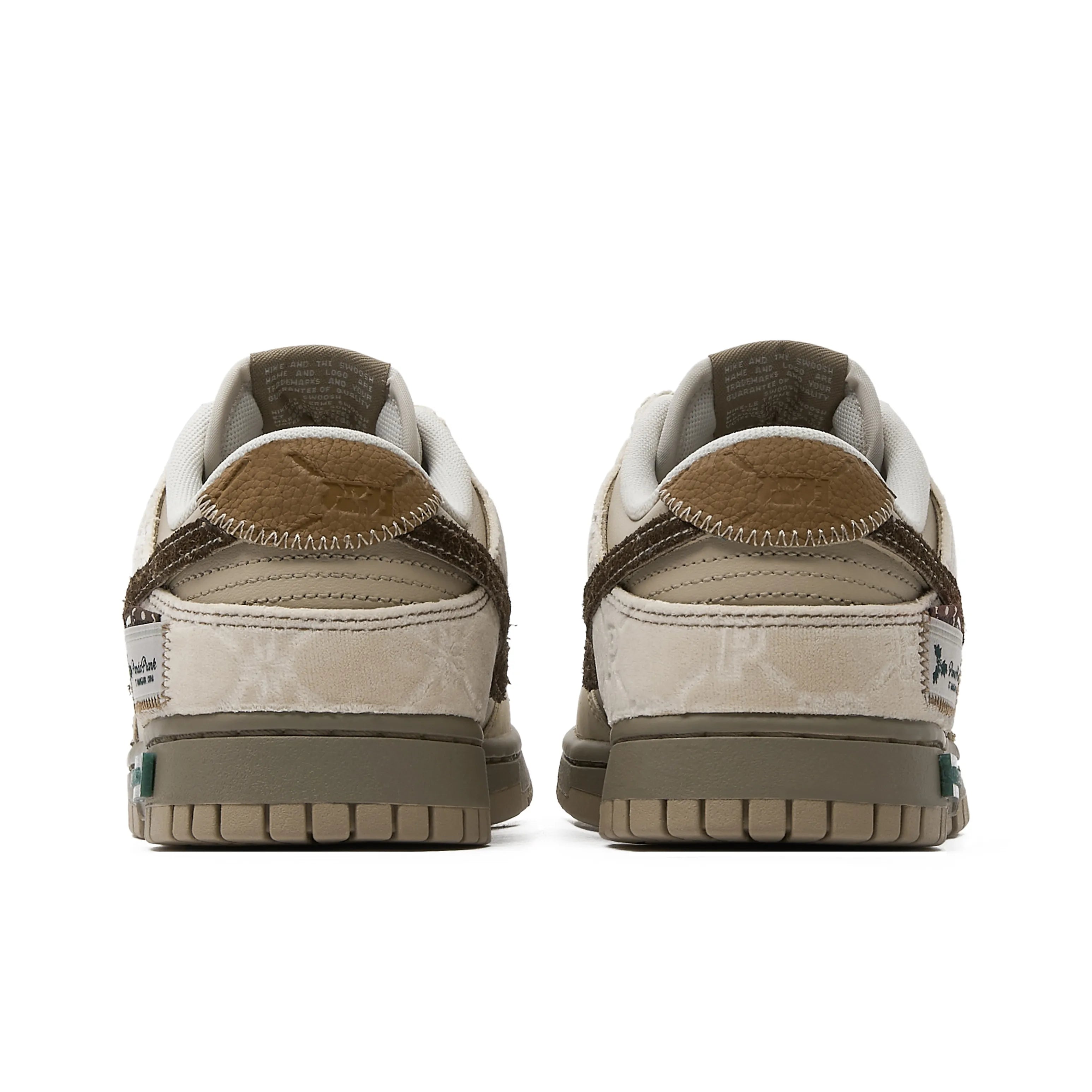 [Custom Winter Wonderland] Dunk Skateboarding Shoes Unisex Low-top Brown