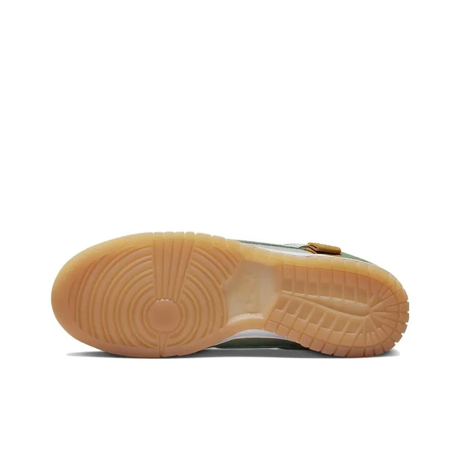 [Custom Graffiti Bear] Dunk Skateboarding Shoes Unisex Brown/Green
