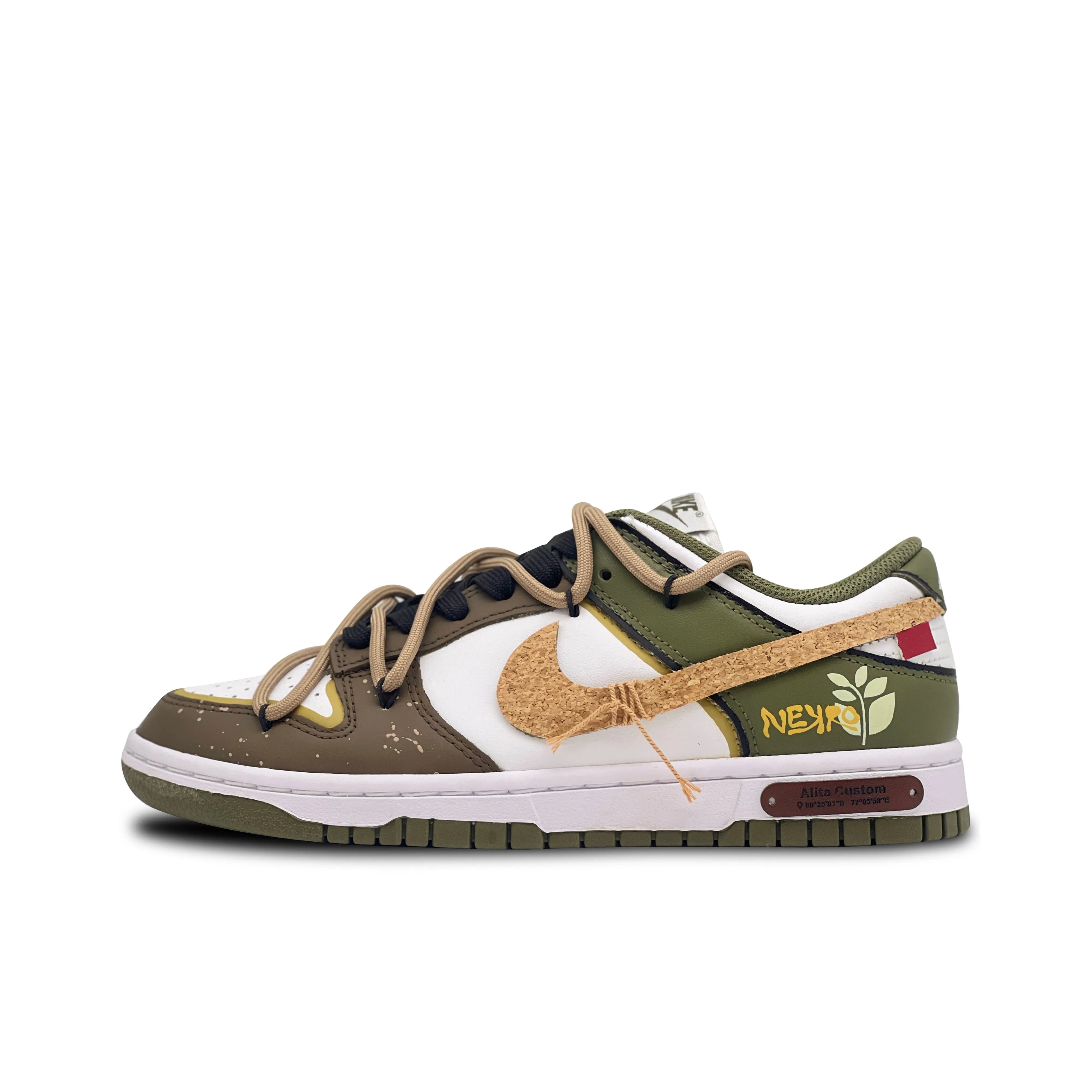 [Custom A Tour of Decaying Wood] Dunk Skateboarding Shoes Unisex Low-top Brown/Green