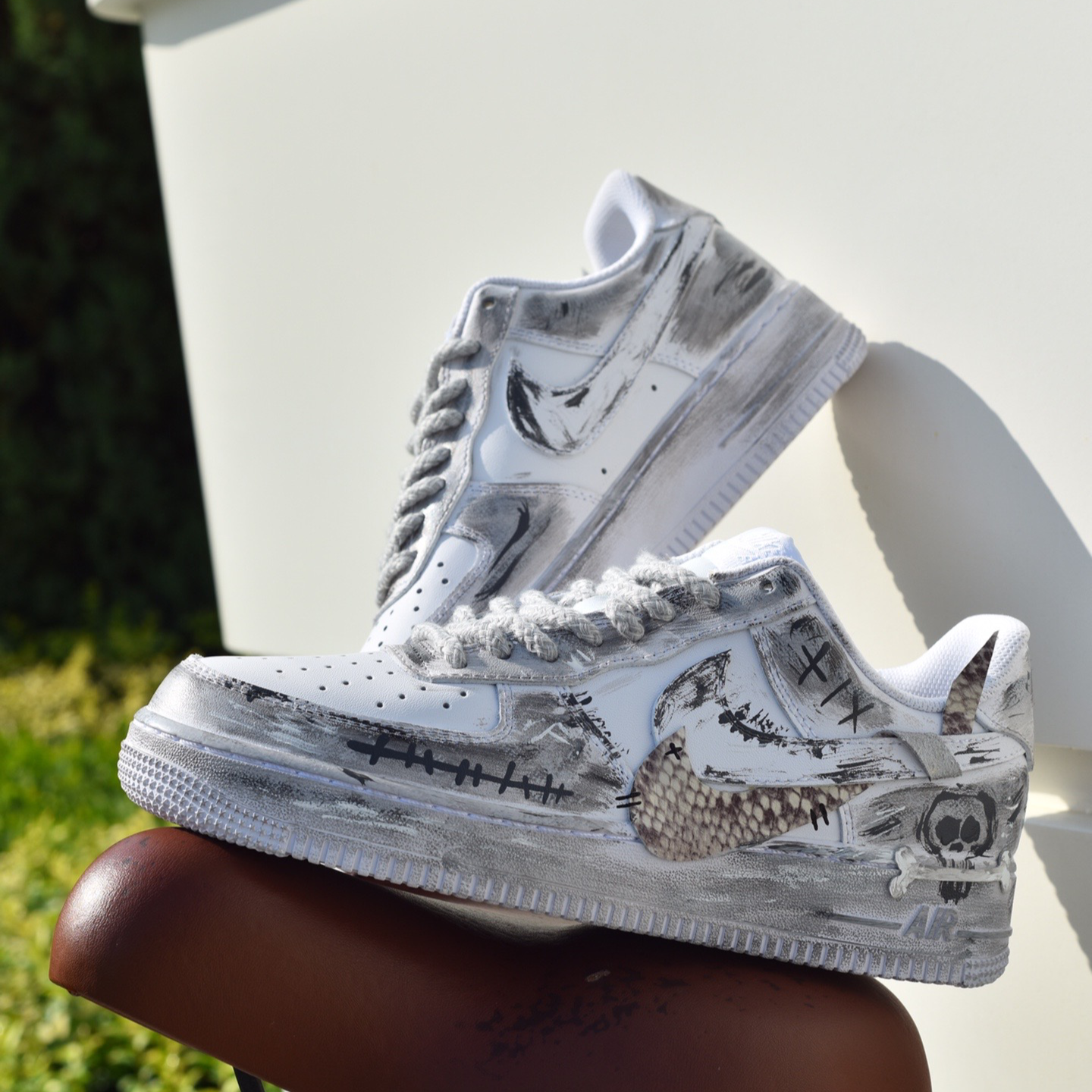 [Custom The female style has grayish-white bones]  Air Force 1 Skateboarding Shoes Women's