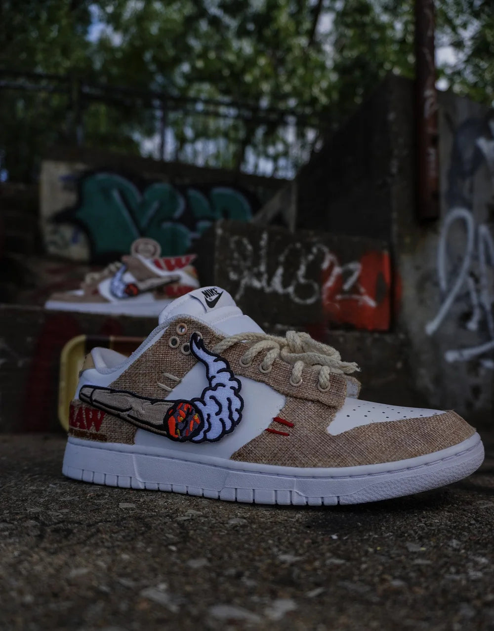 [Customized Pipe] Dunk Low-top Shoes Unisex Brown Couture Sneakers