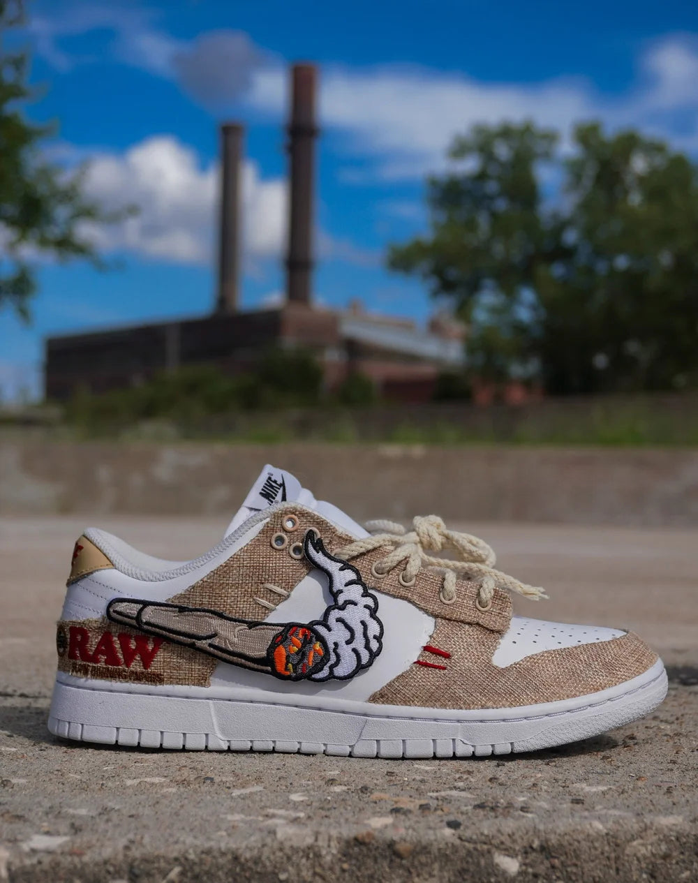 [Customized Pipe] Dunk Low-top Shoes Unisex Brown Couture Sneakers
